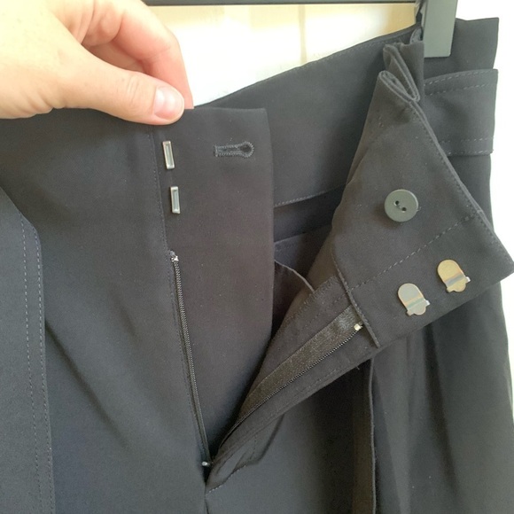 Vince Pleated Black Trousers Size 10 - Picture 6 of 6